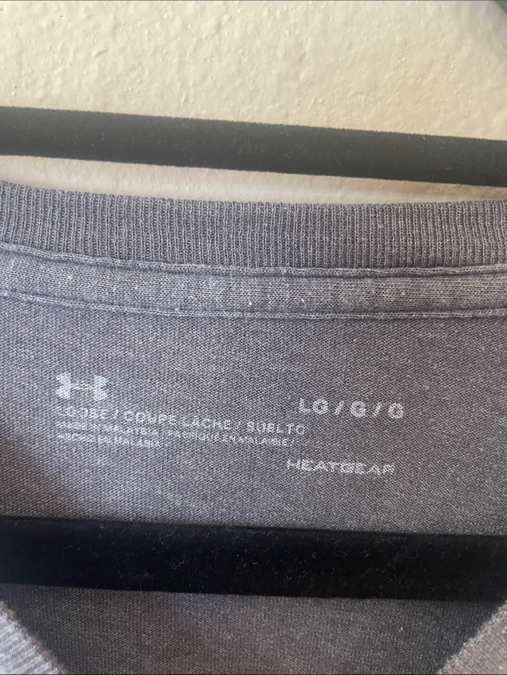 Under Armour Men’s Gray Tee with Red Freedom Graphic - Picture 4 of 4